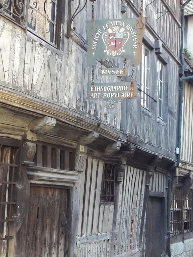 Maison De Ville Idealement Situee A Honfleur Avec Parking Eksteriør bilde
